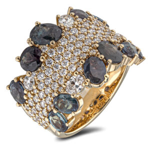 Brazilian Alexandrite & De Beers Forevermark Diamond Ring in 18K Yellow Gold